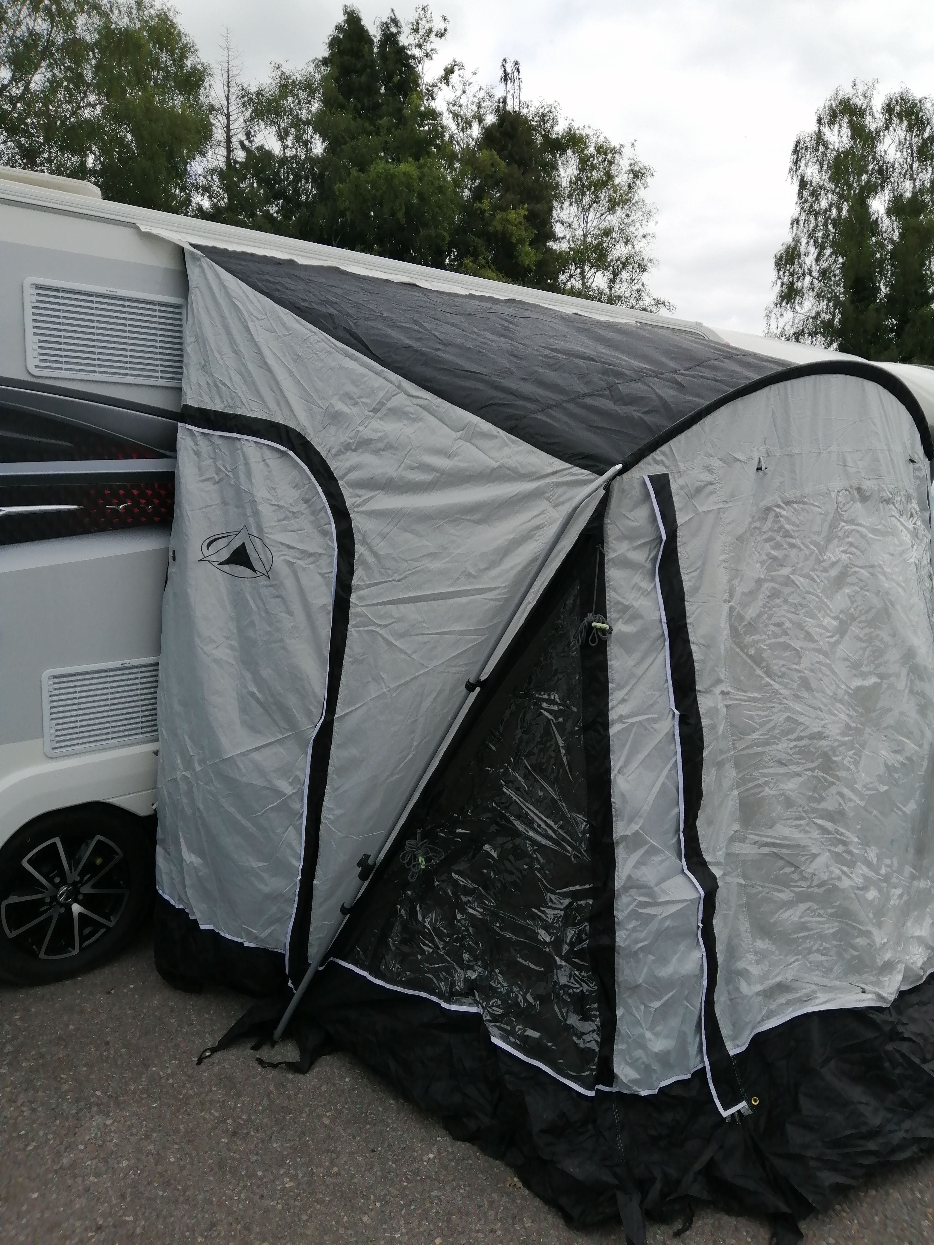 Sunncamp Swift 220 Deluxe SC Sunncamp Swift 220 Deluxe SC
